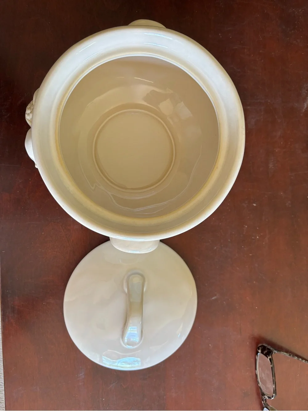 Vintage NWT Pottery Barn Covered Serving Bowl White Ceramic Pomegranate Fruit